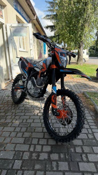 Kovi advance 250 ST 2025 18/21 чорно оранджевий та сіро оранджевий