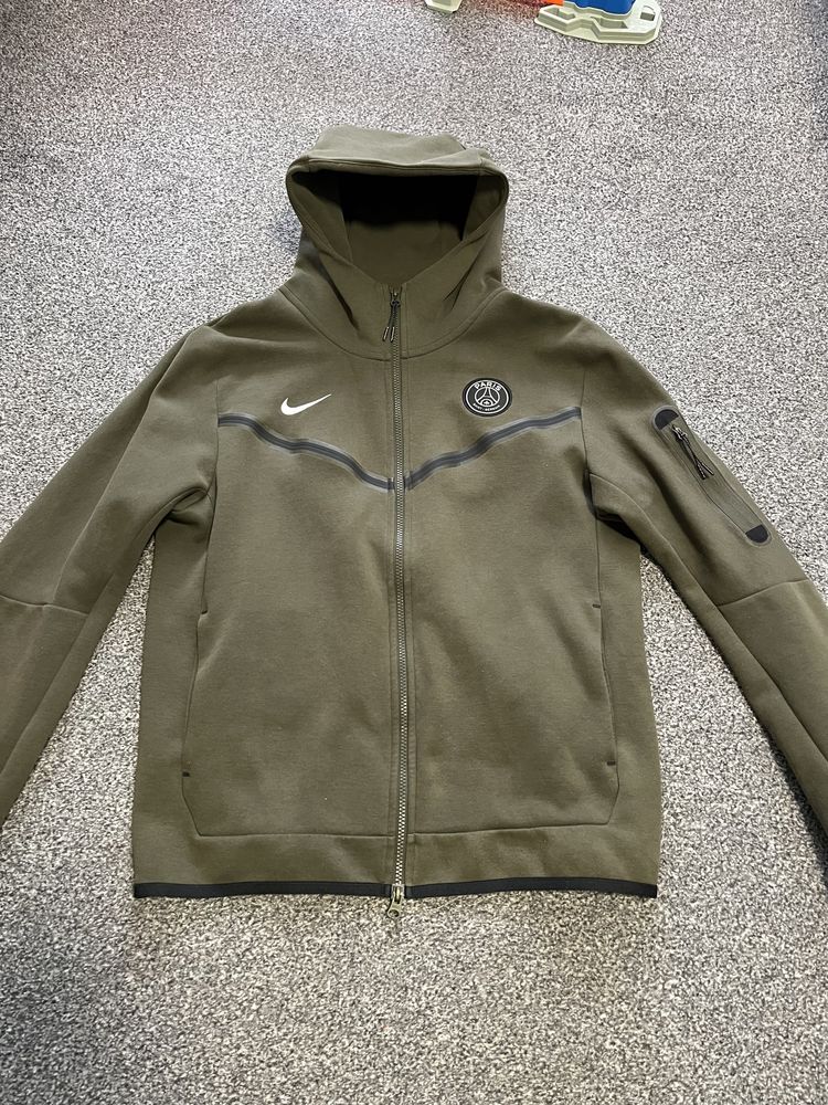 зипка nike tech flecce