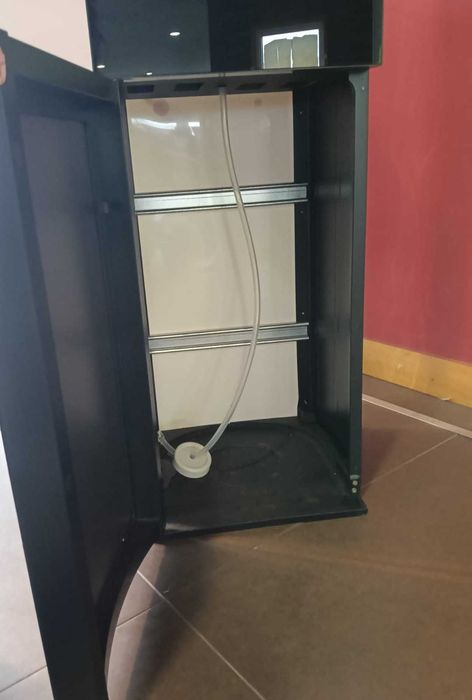 Máquina / Dispensador de Água AUX