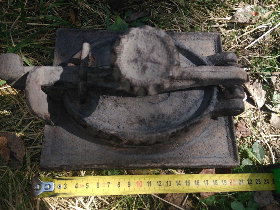 Чугунные дверцы для печки заслонка колосники СССР. Комплект для печки.