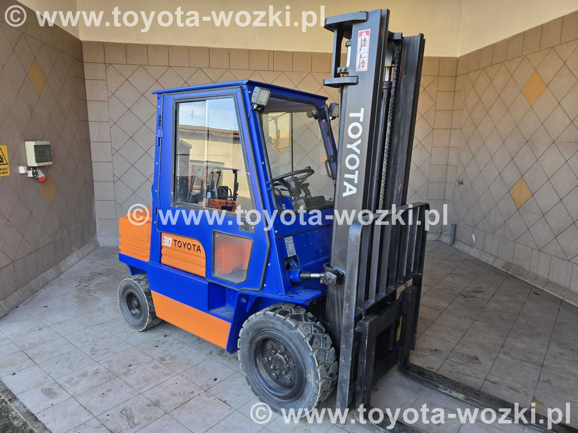Wózek widłowy TOYOTA 5FD30 Kabina TOYOTA 5FDF30 widlak Linde