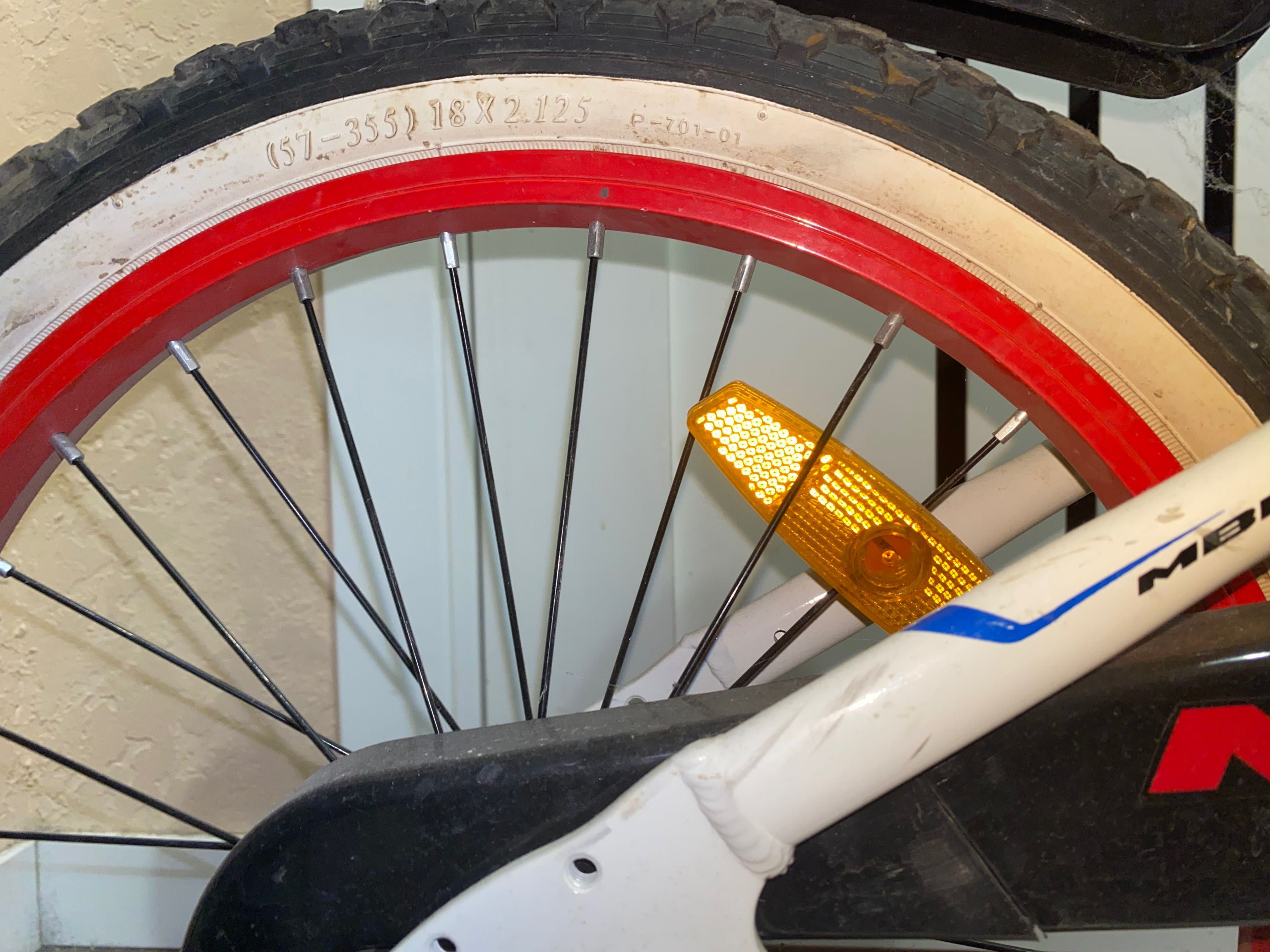 Велосипед Embiek фирменный алюминиевая рама легкосьемные доп колеса