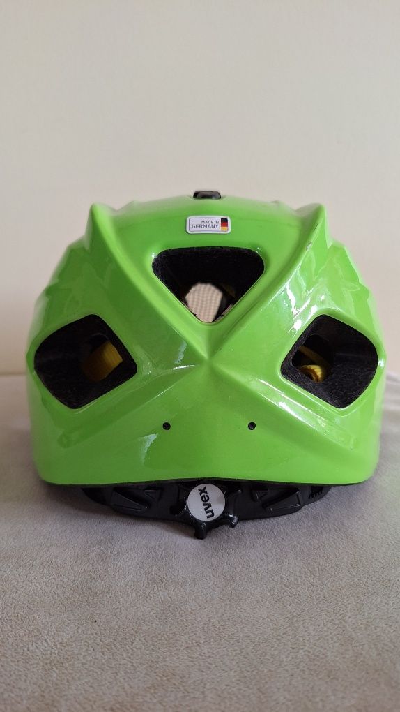 Sprzedam dziecięcy kask marki UVEX