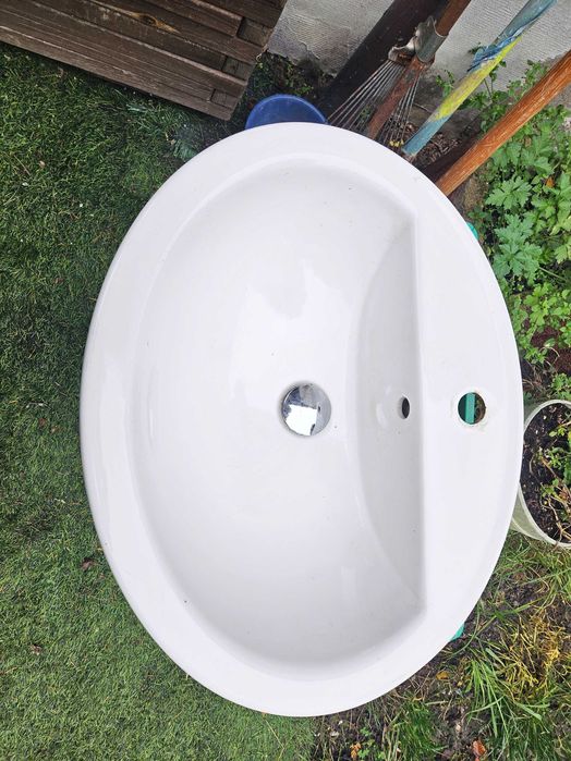 umywalka Kolo wpuszczana w blat 60x47