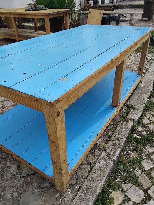 Mesa/bancada rústica