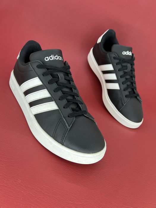 унісекс-кросівки Adidas Grand Court 2.0
