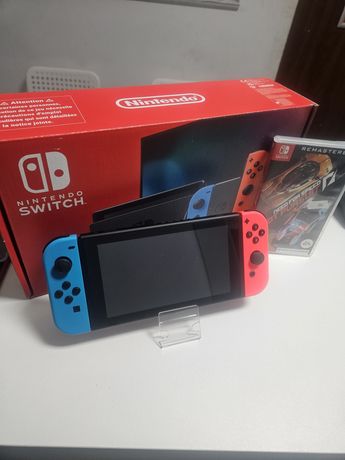 Nintendo Switch V2 + Need for Speed Hot Pursuit