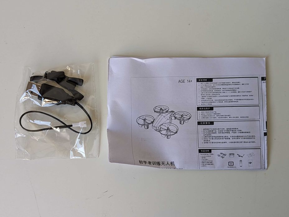 Drone Mini Quadcopter | Acrobata | Com proteções | GT1 Azul64284853399425123