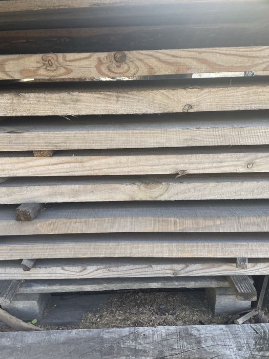 Deski, łaty, kantówki, stoły, ambony, parapet