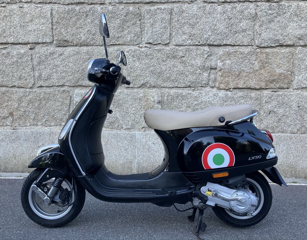 Piaggio Vespa LX50 2013