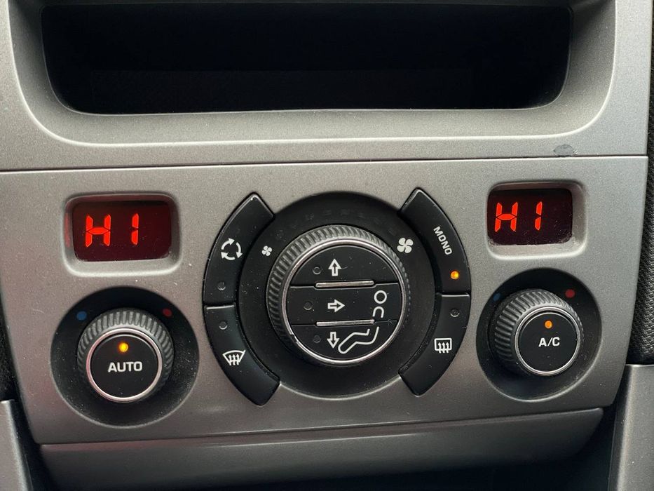 Peugeot 308 №2737 (ВНЕСОК від 10%) Альянс Авто Кривий Ріг