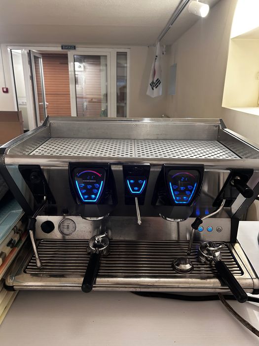 Професійна кавомашина La San Marco / кавамолка