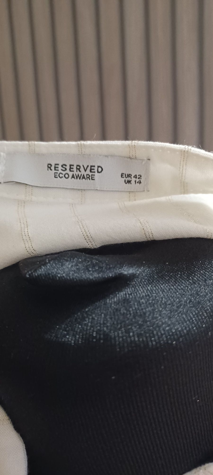 Damska bluzka marki Reserved