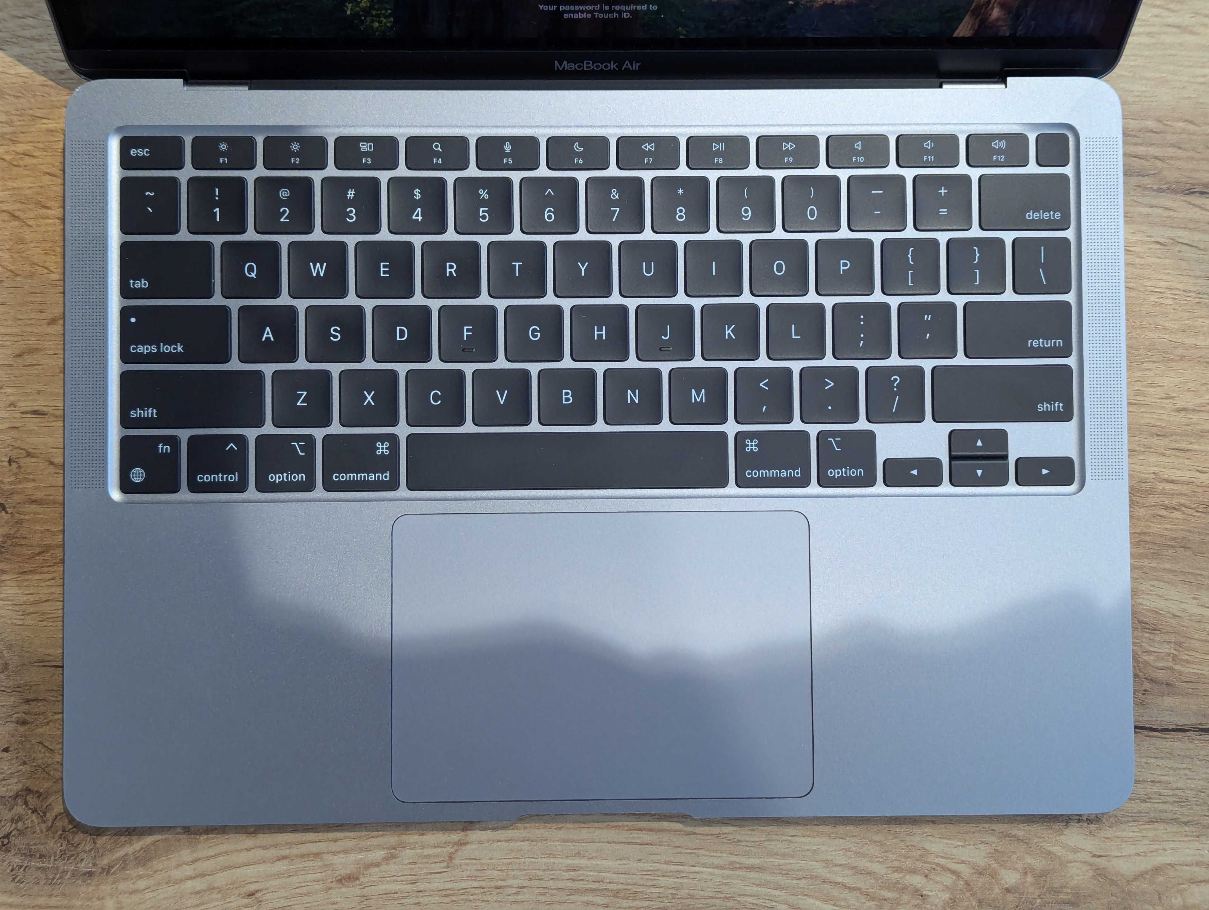 Macbook air 13 2020 m1 16/256gb