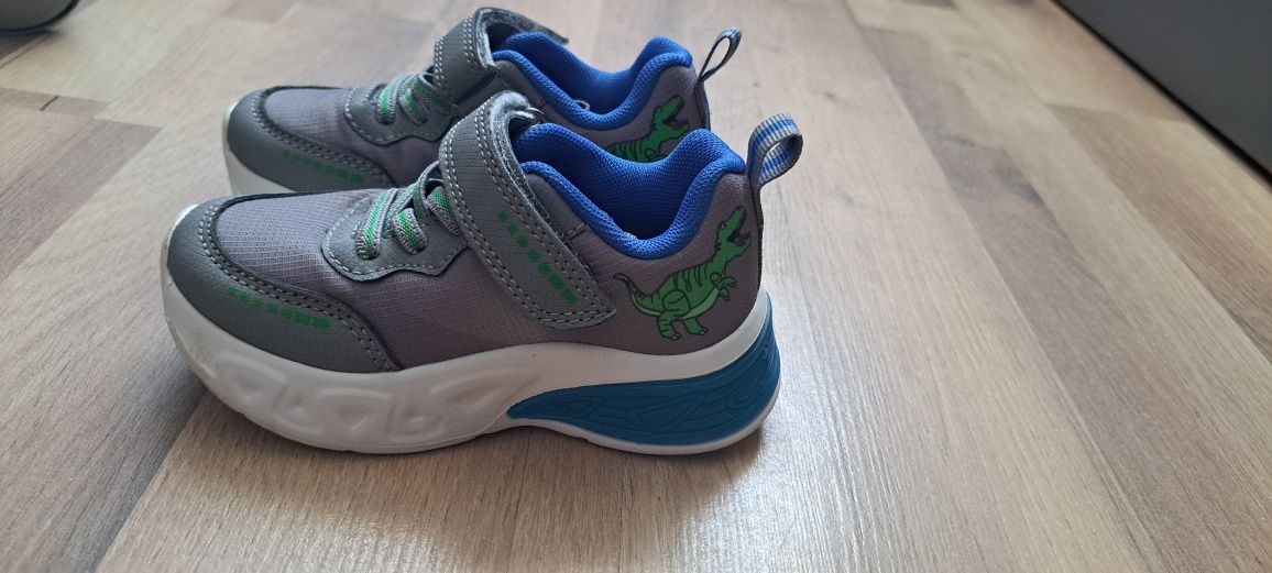 Buty świecące dziecięce