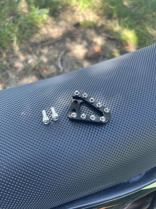 CNC Наконечник лапки заднього тормоза на Kovi Geon (рівний)