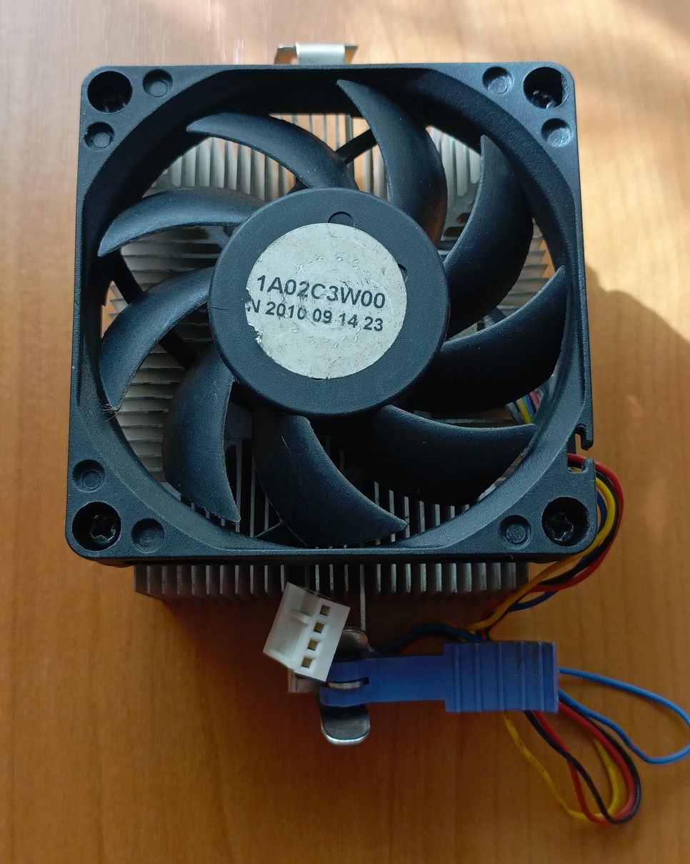 Процессор AMD Athlon II x3 450, кулер  процесора