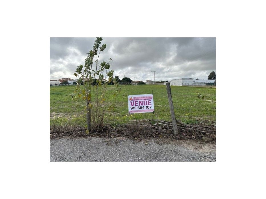 Montijo - Atalaia - Terreno Urbano C/ Viabilidade P/ 18 Lotes C/ 60...