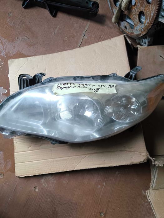 Фара передня ліва на Toyota Corolla E140 (USA), 2010-2013