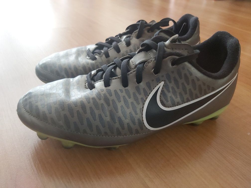 Chuteiras criança Nike Magista 36