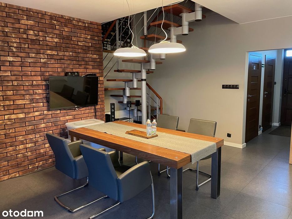 Dom 120 m² w zabudowie szeregowej z ogródkiem + 2 miejsca postojowe