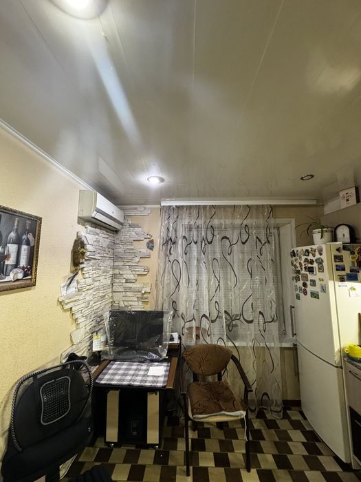 Продаж 2к квартири Дніпровський Бородинський район