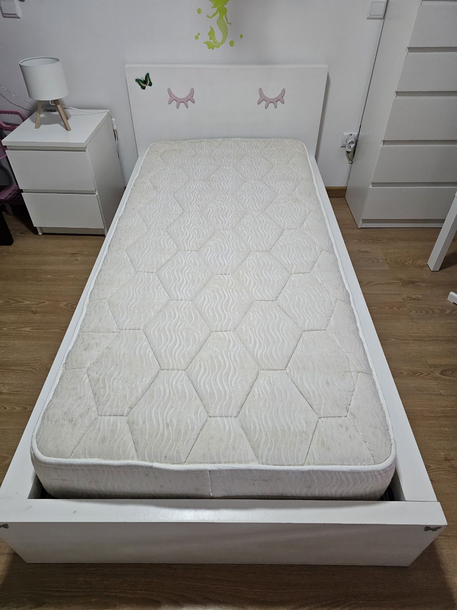 Quarto completo de crianças