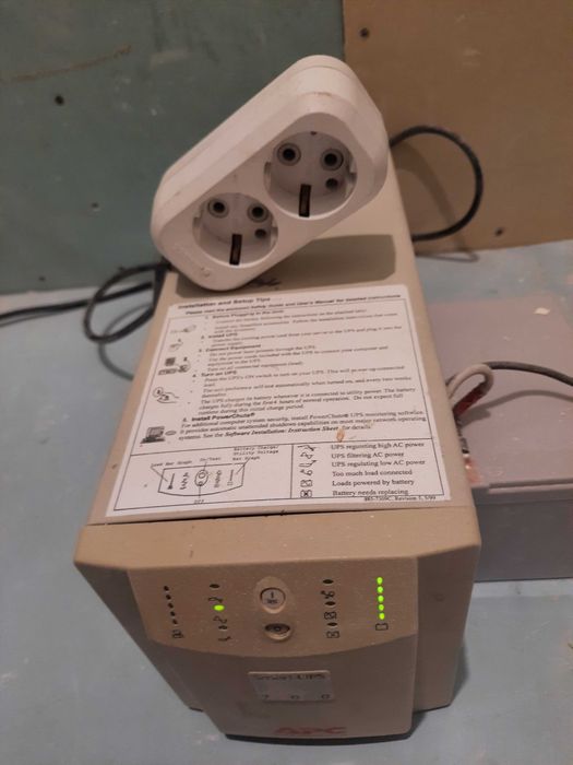 ДБЖ ,ИБП,бесперебойник фирмы APC Smart-UPC 700VA, Чистый синуc