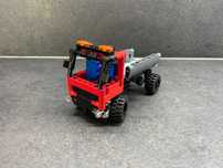 LEGO Technic 42084 Hakowiec Ciężarówka Wywrotka