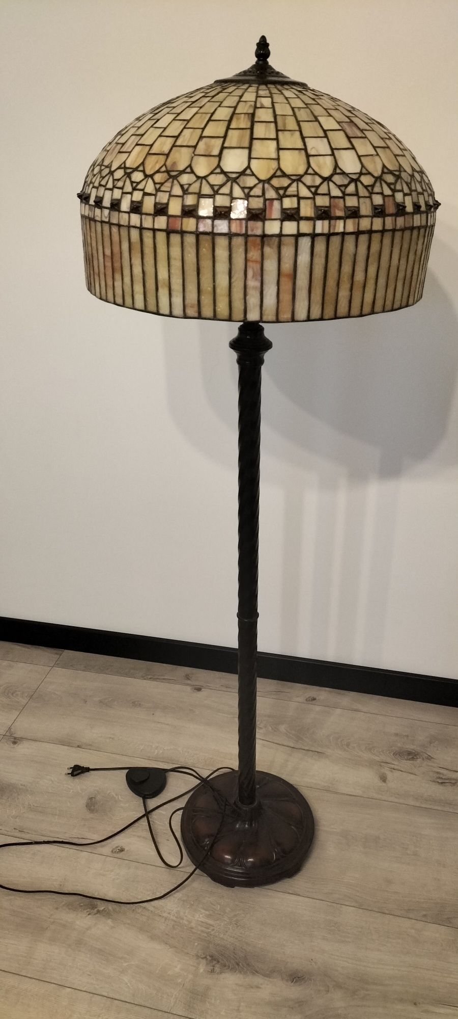 Sprzedam lampę stojącą