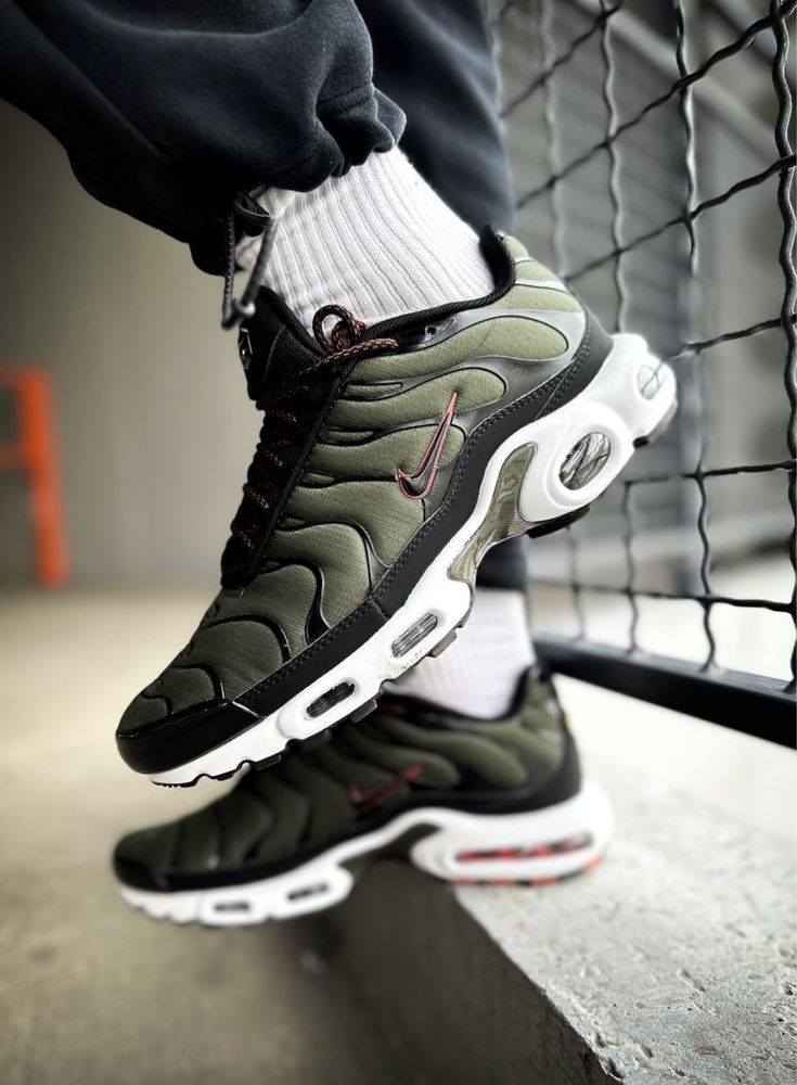 Кросівки Nike Air Max Plus Cargo Khaki 41-45 Наложка