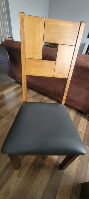 Kolonialny drewniany stół plus 6 krzeseł