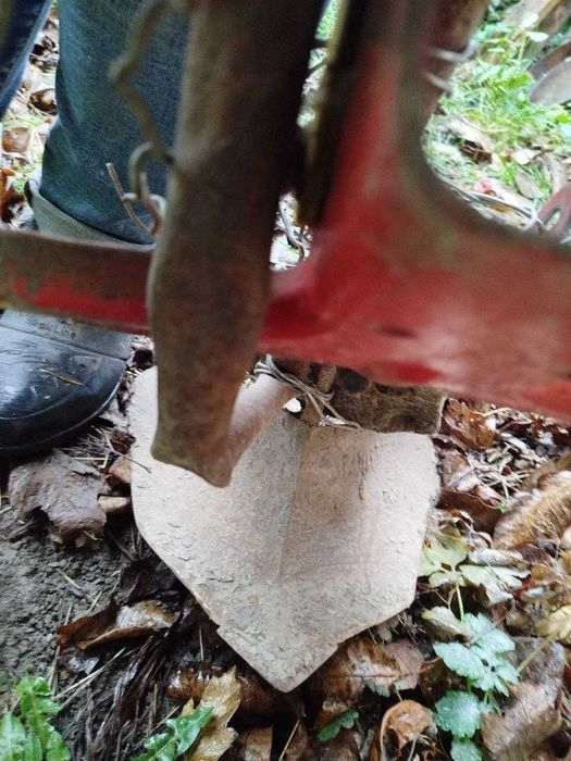 Плужок для підгортання