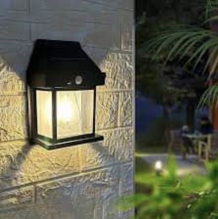 76 zl Lampa solarna LED na sciane z czujnikem ruchu i zmierzchu 4 szt.