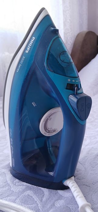 Праска Philips 3000