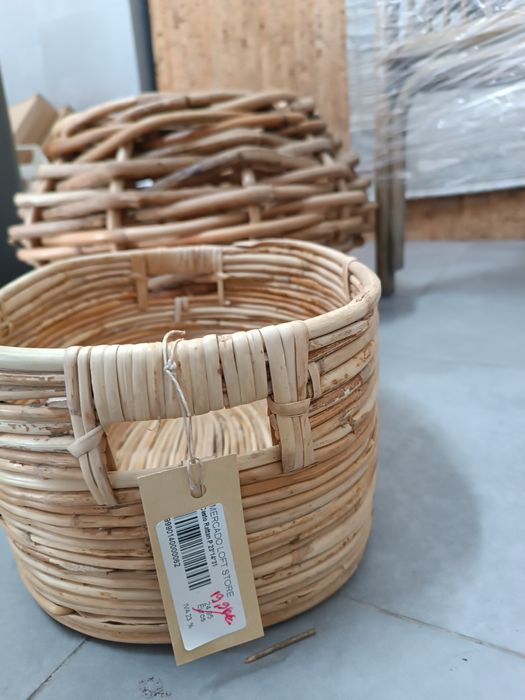 Conjunto Rattan - cadeira, cestos e batedor