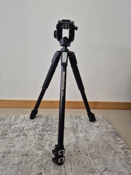 Tripé Manfrotto MT055XPRO3 + Cabeça MVH500AH