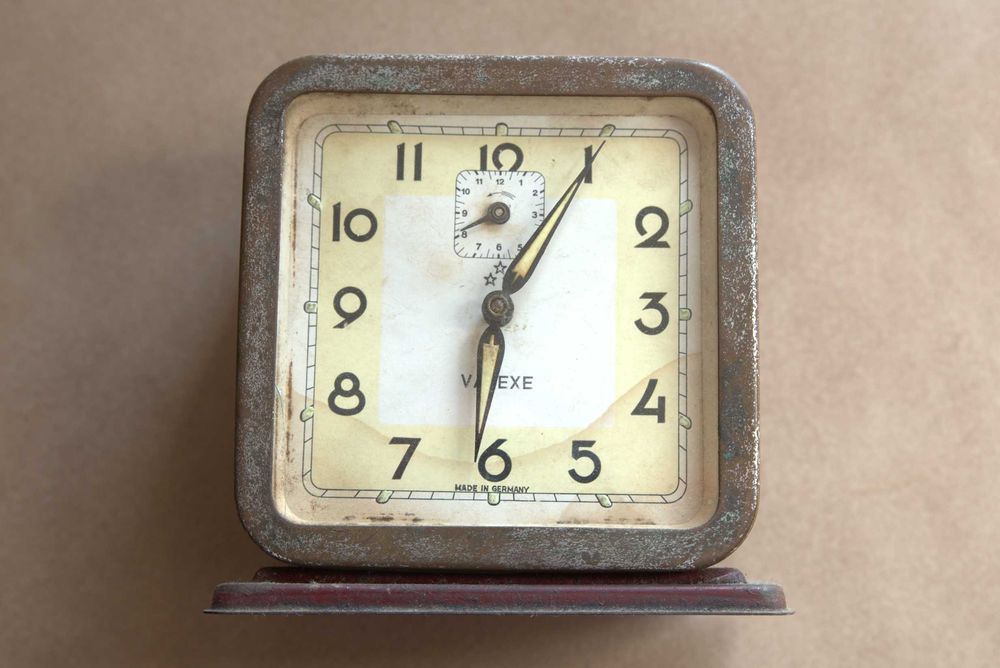 Despertador muito antigo