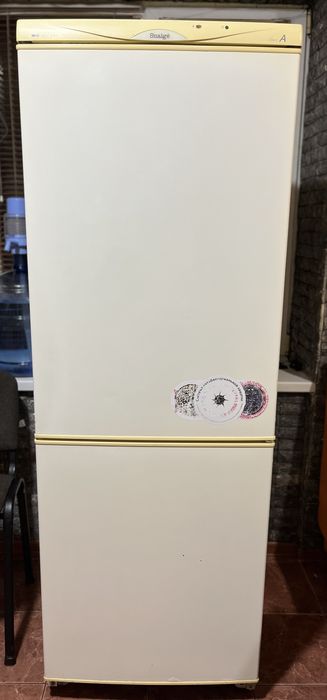 Холодильник Snaige