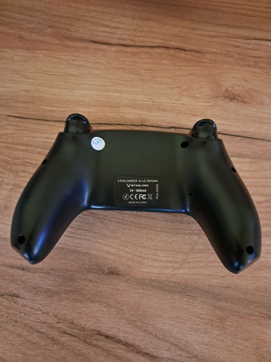 Pad bezprzewodowy Steelshock 4 V2 Dasan
