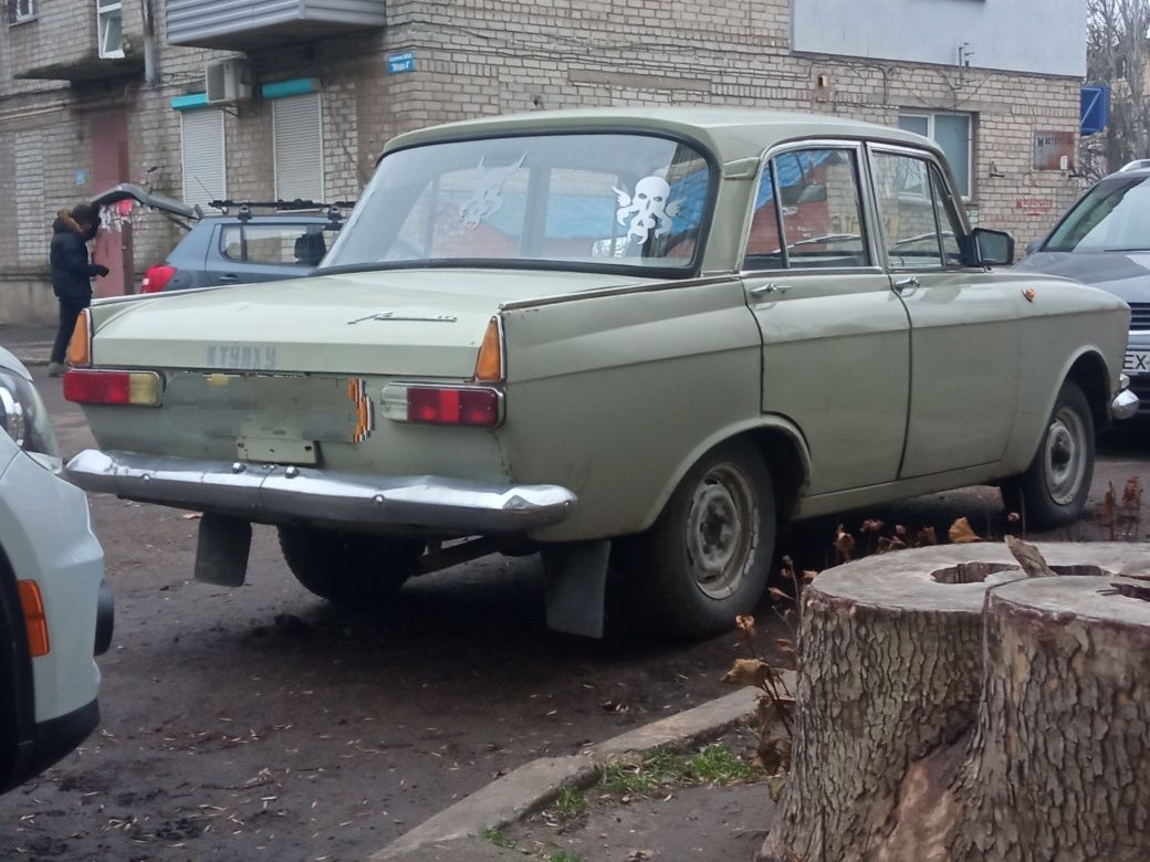 Продаю хороший автомобиль под проект или ресаврацыю