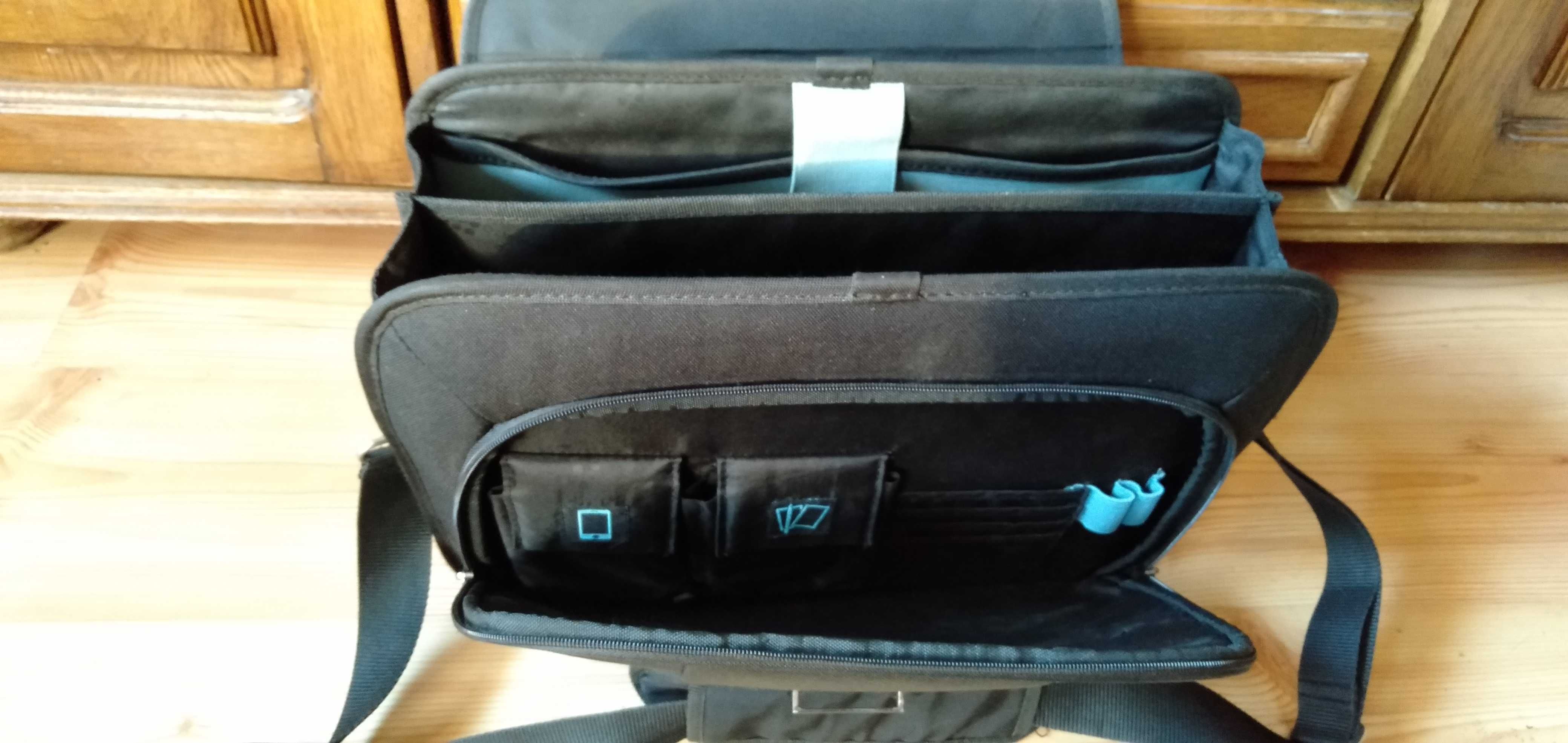 Torba na laptopa i dokumenty