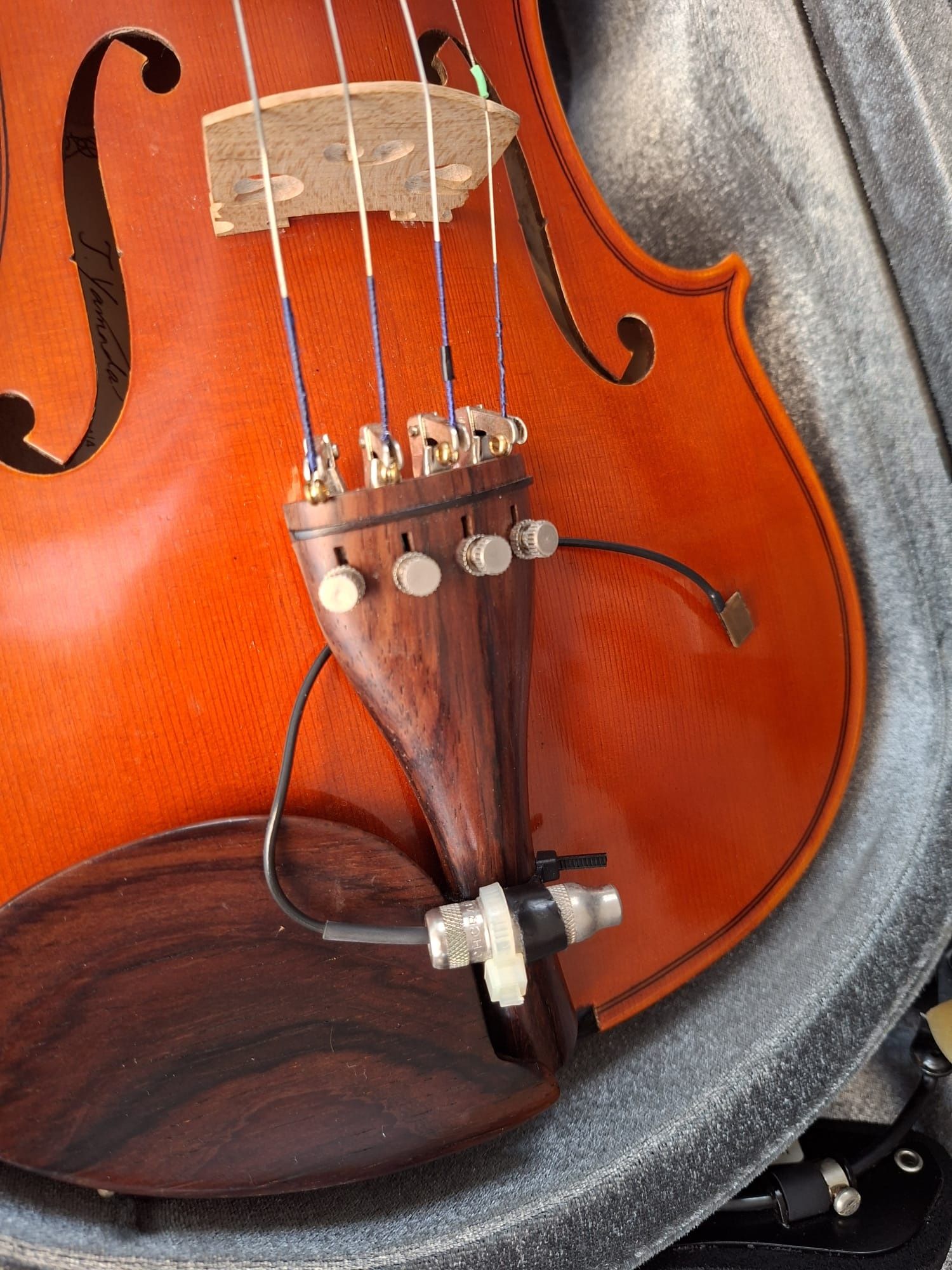 Violino Yamaha com estojo e micro
