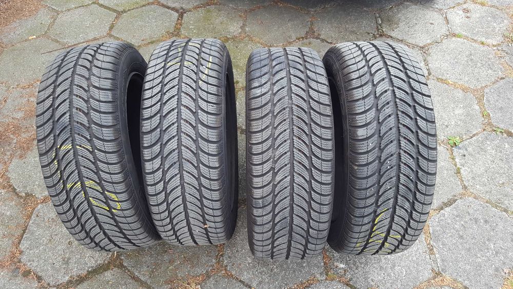 Opony zimowe, felgi 16", kołpaki - komplet 4 szt.