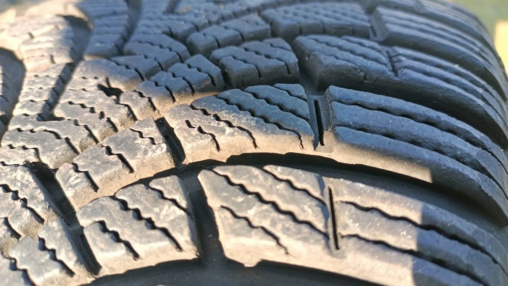 Koła zimowe felgi 16 5x114,3 et55 Honda Civic itd nowe opony 205/55/16