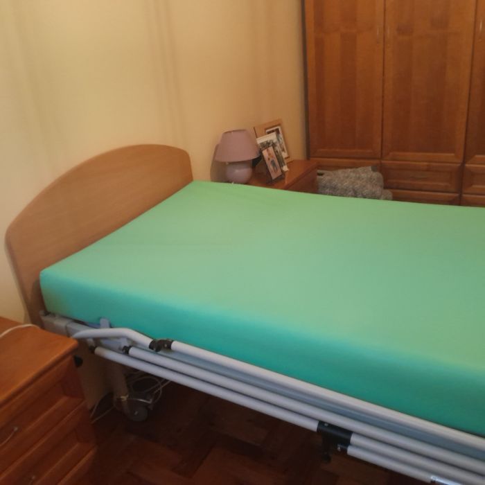 Cama articulada elétrica