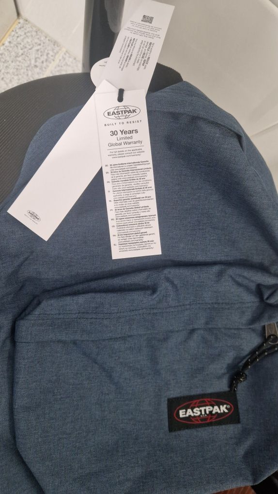 Mochila nova Eastpak
