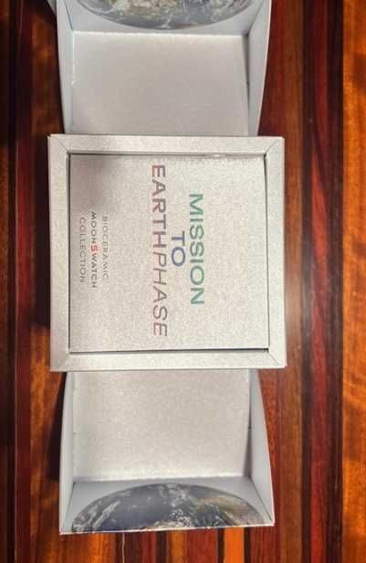 Omega & Swatch Swatch x Omega Moonswatch Mission to Earthphase