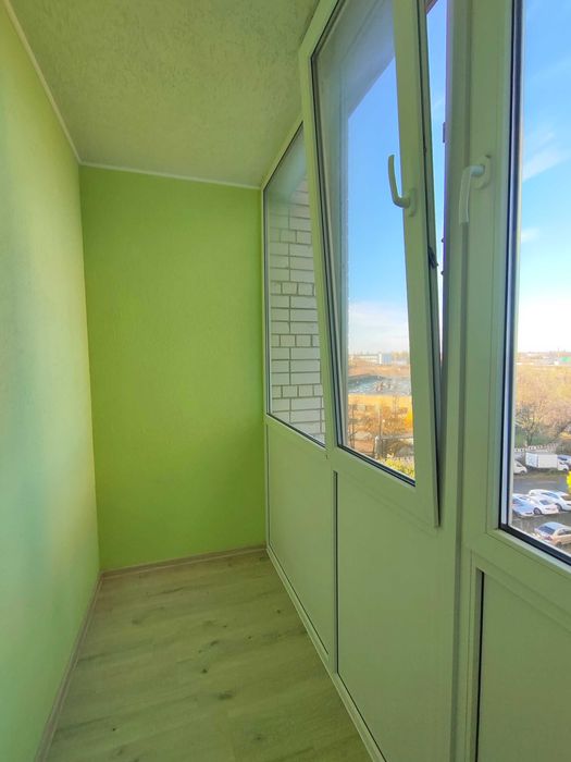 MZ, 2-кімнатна квартира з ремонтом 67 м²,  вул. Старобілоуська