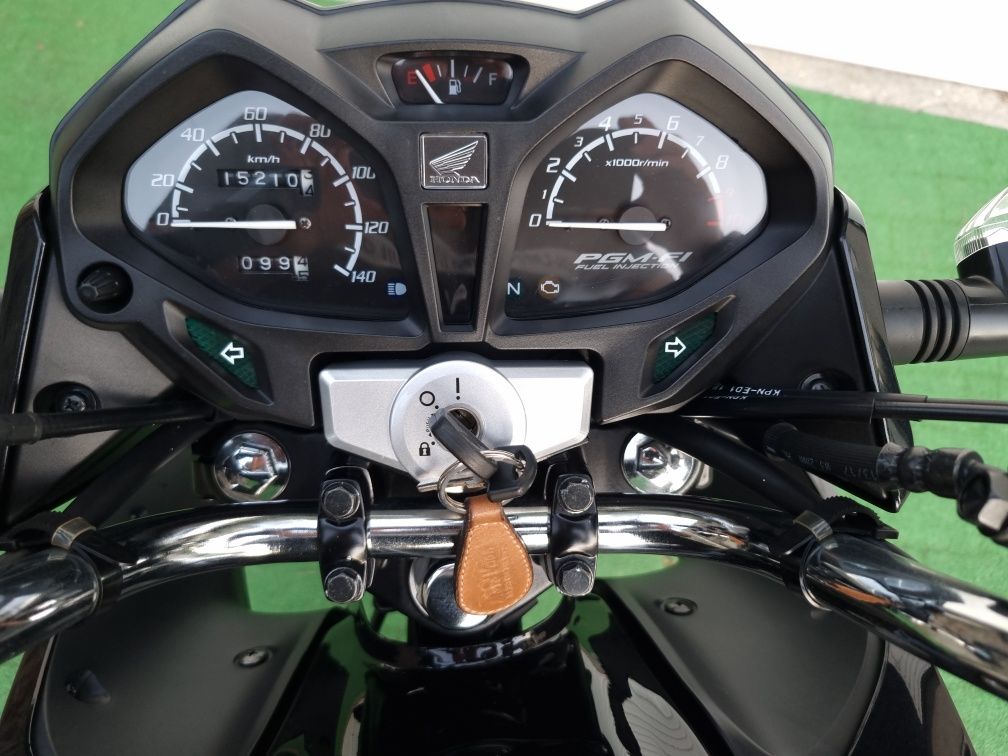 Honda CBF 125 * Faço Financiamento *